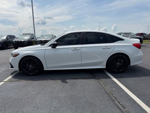 Used 2023 Honda Civic Sport image 8