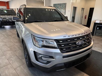 Used 2017 Ford Explorer XLT w/ Equipment Group 202A