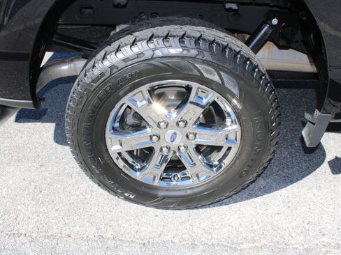 Used 2022 Ford F150 XLT w/ Equipment Group 302A High image 12