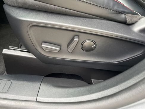 Used 2026 Ford Escape ST-Line AWD/4WD image 37
