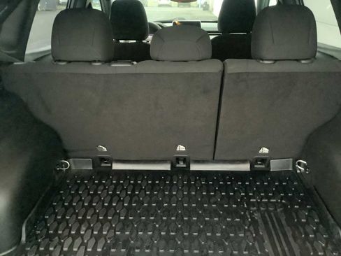 Used 2025 Jeep Compass Sport image 14