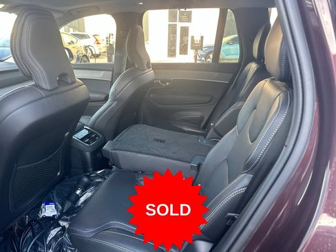 Used 2025 Volvo XC90 T8 Ultra AWD/4WD image 17