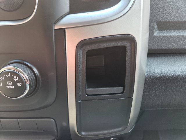 Used 2016 RAM 1500 Classic SLT AWD/4WD image 29