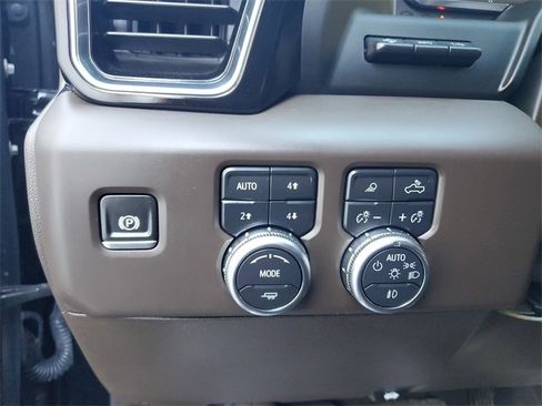 Used 2024 GMC Sierra 1500 Denali image 30