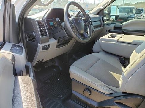Used 2020 Ford F250 XL w/ Power Equipment Group image 12