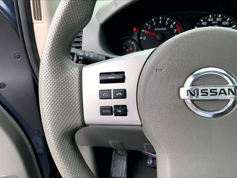 Used 2013 Nissan Frontier SV w/ SV Value Truck Pkg RWD image 20