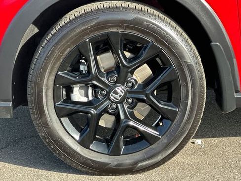 Certified 2025 Honda HR-V Sport image 33