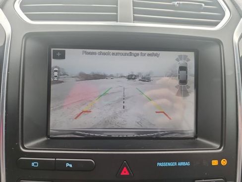 Used 2019 Ford Explorer Limited w/ Ford Safe & Smart Package image 28