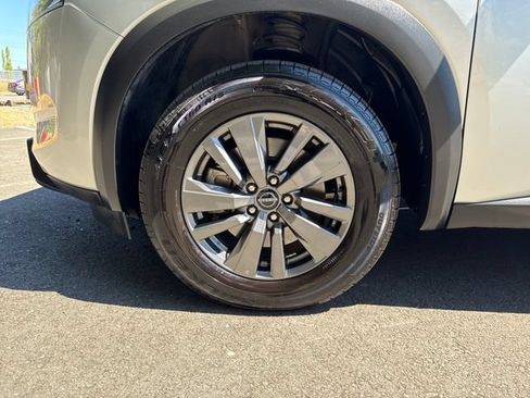 Used 2024 Nissan Pathfinder S AWD/4WD image 27