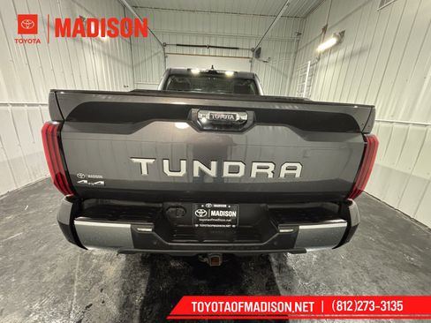 Used 2022 Toyota Tundra Limited image 4