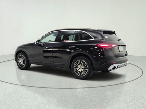 Certified 2024 Mercedes-Benz GLC 300 image 7