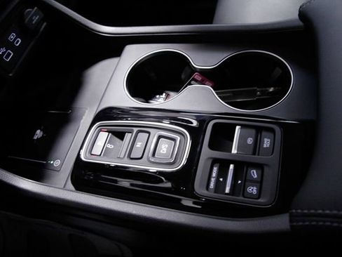 Certified 2025 Honda Pilot EX-L image 32