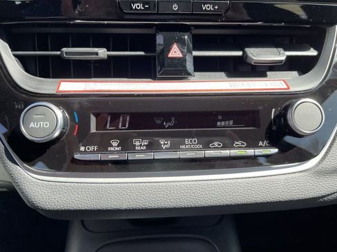 New 2026 Toyota Corolla SE FWD image 19