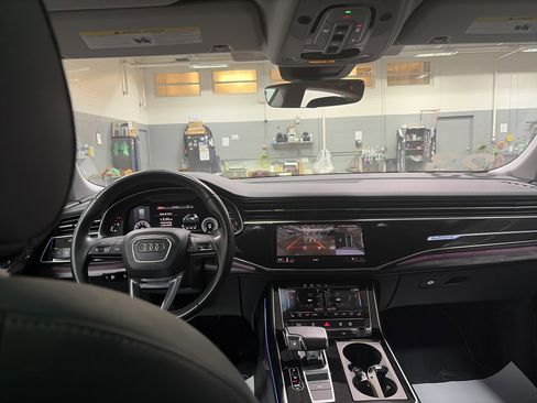 Used 2023 Audi Q8 Premium Plus AWD/4WD image 28