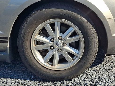 Used 2009 Ford Mustang Coupe RWD image 10