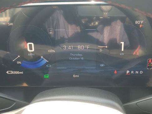 New 2026 Chevrolet Equinox EV RS image 28