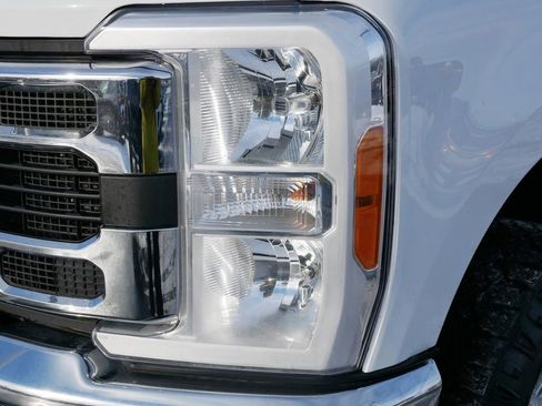 Certified 2023 Ford F350 XLT w/ 360-Degree Camera Package image 5
