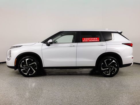 Used 2024 Mitsubishi Outlander SE image 5