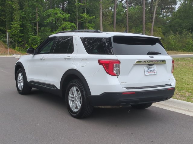 Used 2023 Ford Explorer XLT AWD/4WD image 11