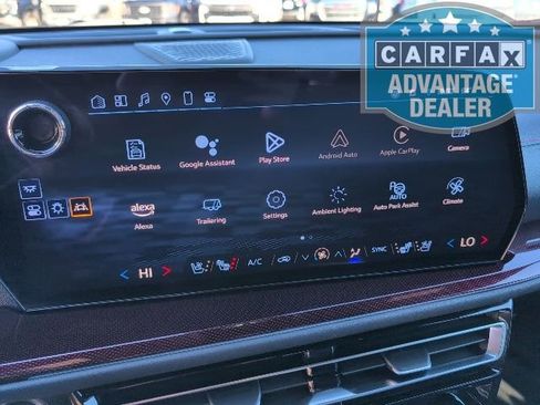 Used 2024 Chevrolet Traverse RS w/ LPO, Floor Liner Package AWD/4WD image 23