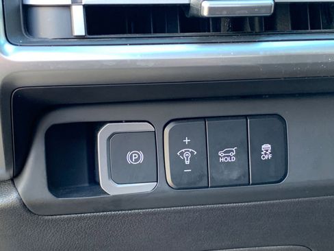 Used 2025 Hyundai Santa Fe SEL image 24