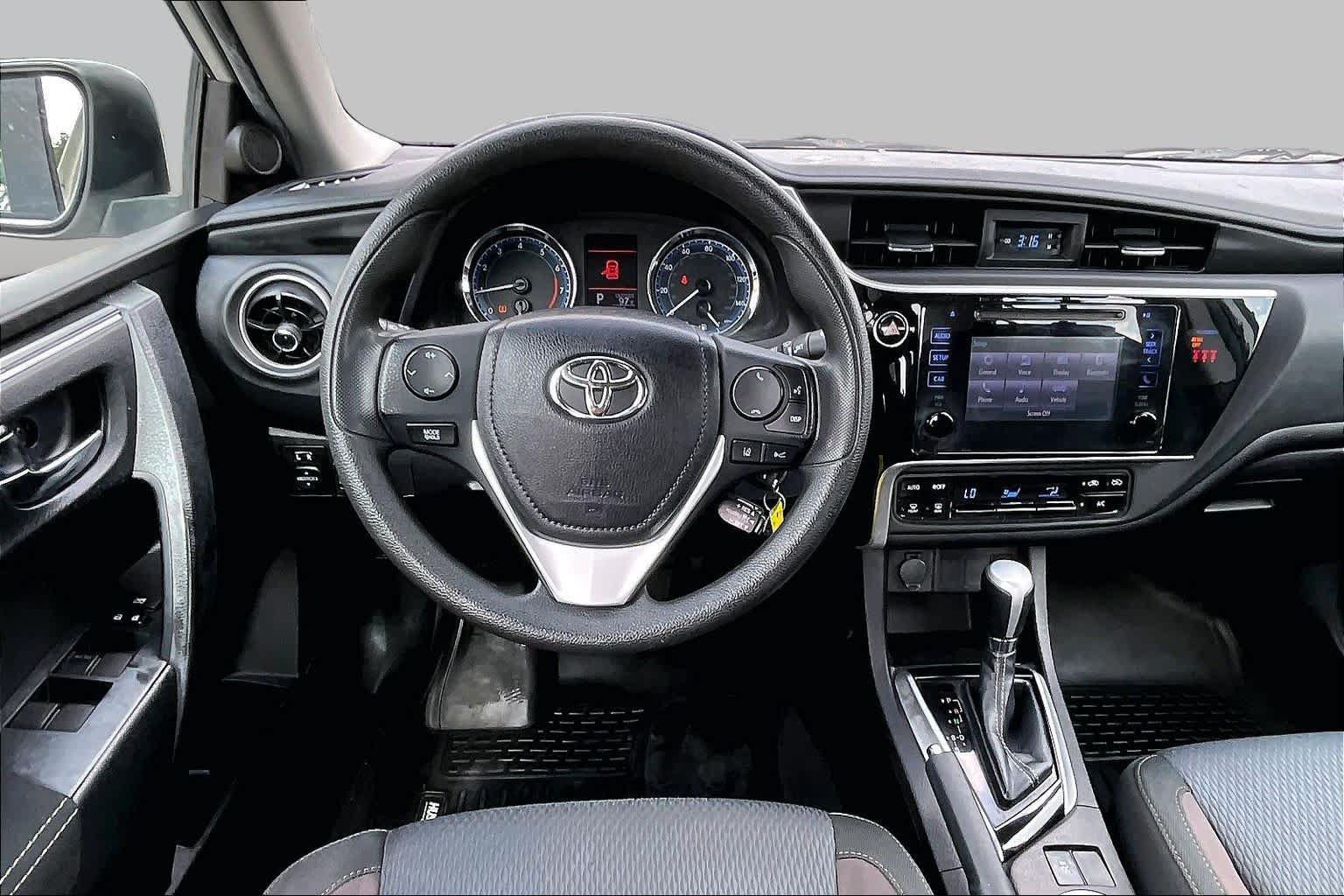 Used 2019 Toyota Corolla LE FWD image 6
