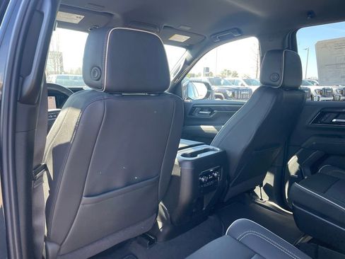 New 2026 GMC Yukon XL Elevation image 22