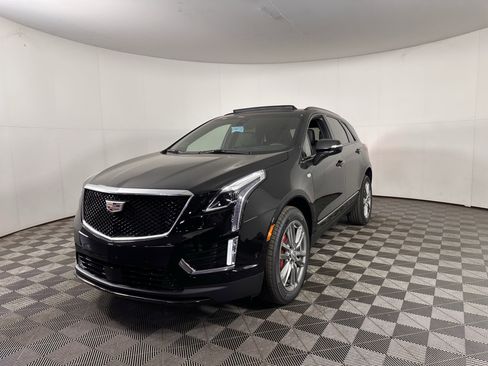 New 2025 Cadillac XT5 Sportv w/ Technology Package image 4