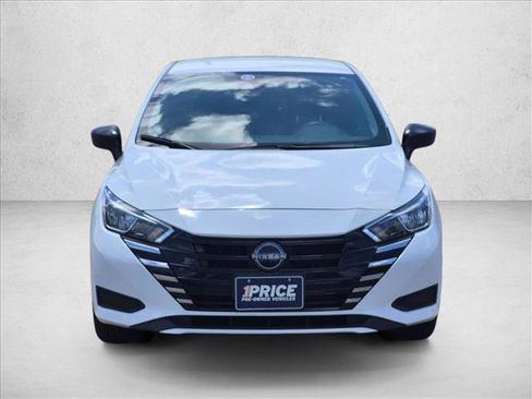 Used 2023 Nissan Versa S w/ Trunk Package FWD image 2