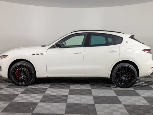 Used 2021 Maserati Levante S AWD/4WD image 3