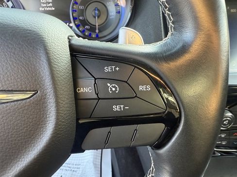 Used 2016 Chrysler 300 S image 26