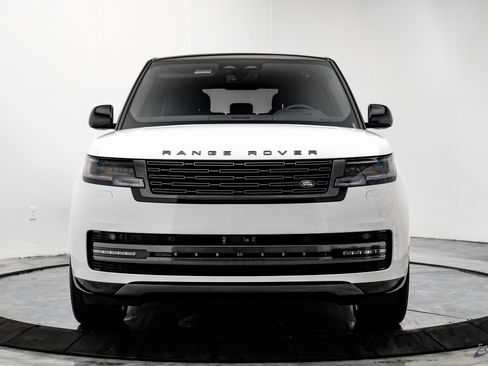 Used 2024 Land Rover Range Rover SE image 24