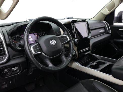 Used 2019 RAM 1500 Laramie RWD image 14