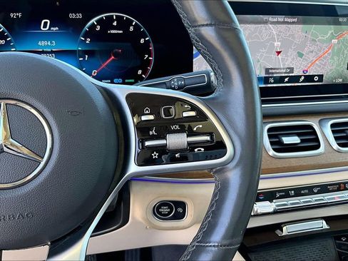 Used 2020 Mercedes-Benz GLS 450 4MATIC image 19