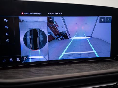 New 2025 Audi Q5 Premium Plus image 32