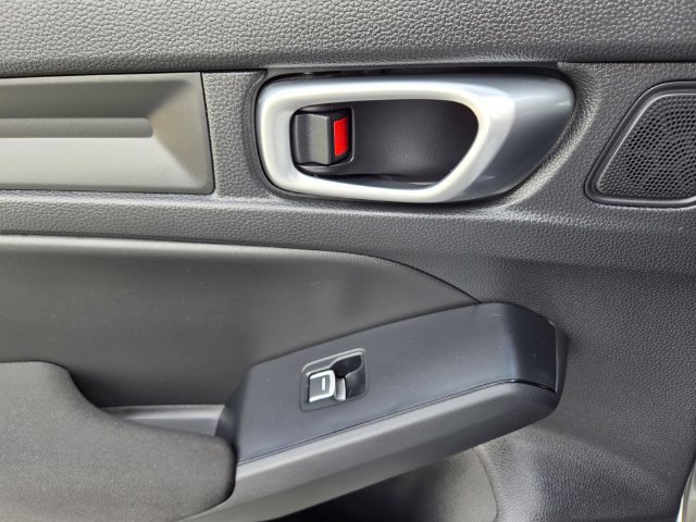Used 2023 Honda Civic Sport image 11