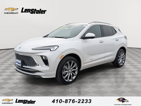 Used 2025 Buick Encore GX Avenir w/ Avenir Technology Package image 1