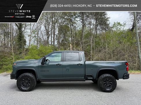 Used 2025 Chevrolet Silverado 2500 ZR2 w/ ZR2 Bison Edition image 1