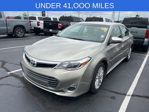 Used 2013 Toyota Avalon XLE FWD image 11
