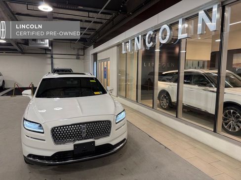 Used 2023 Lincoln Nautilus Reserve AWD/4WD image 1