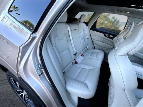 Used 2023 Volvo XC60 B5 Plus AWD/4WD image 27