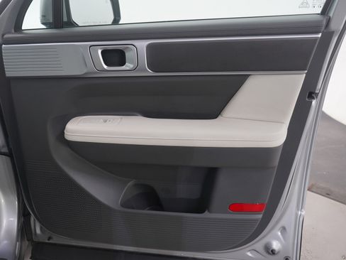 Used 2025 Hyundai Santa Fe SEL image 14