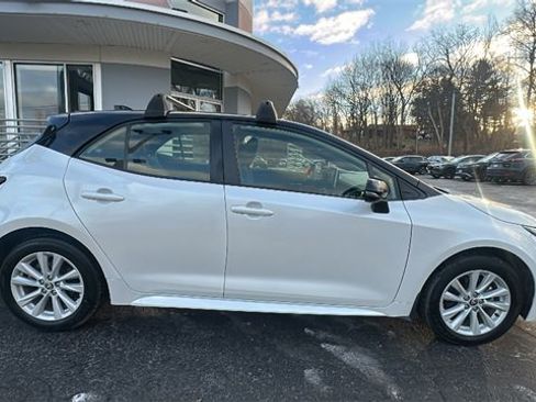 Used 2023 Toyota Corolla SE image 5