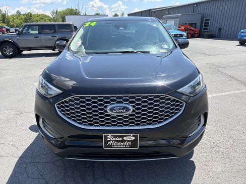 Used 2024 Ford Edge SEL AWD/4WD image 9