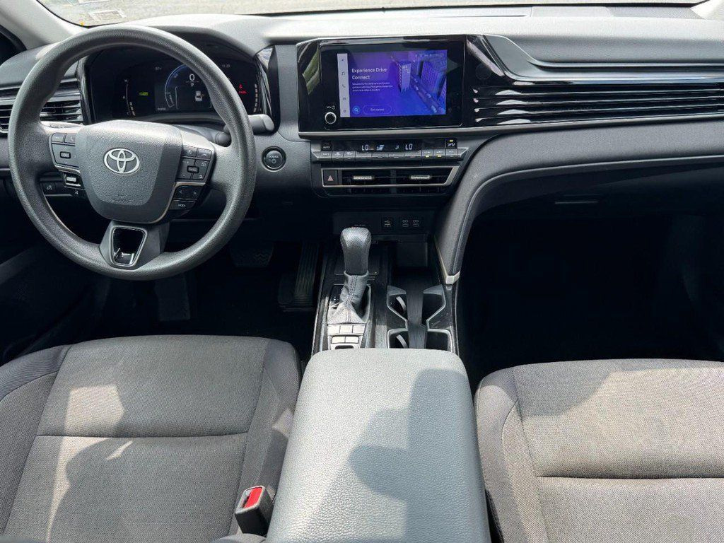 Used 2025 Toyota Camry LE FWD image 13