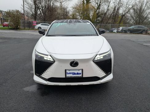 Used 2023 Lexus RZ 450e Premium w/ Technology Package image 8