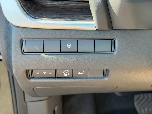New 2026 Nissan Rogue Platinum AWD/4WD image 12