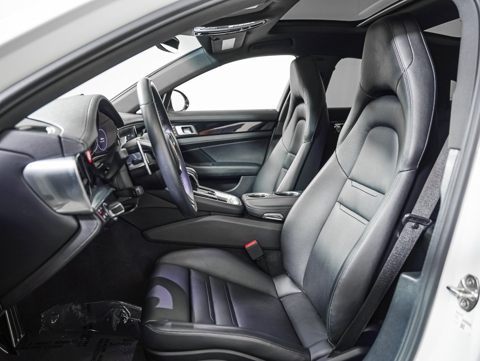 Certified 2023 Porsche Panamera 4 AWD/4WD image 5