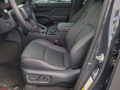Used 2025 Toyota 4Runner TRD Pro AWD/4WD image 6