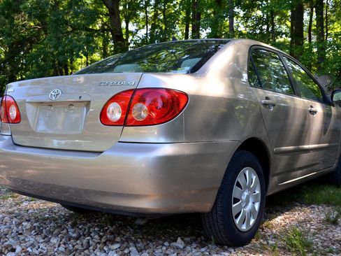 Used 2006 Toyota Corolla LE FWD image 4